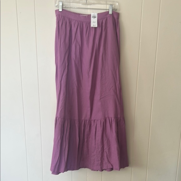 Abercrombie & Fitch lavender skirt and top large - Picture 3 of 13